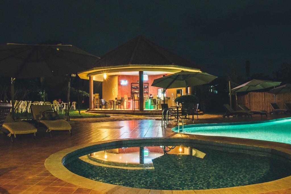 Nile Village Hotel & Spa จินจา ภายนอก รูปภาพ