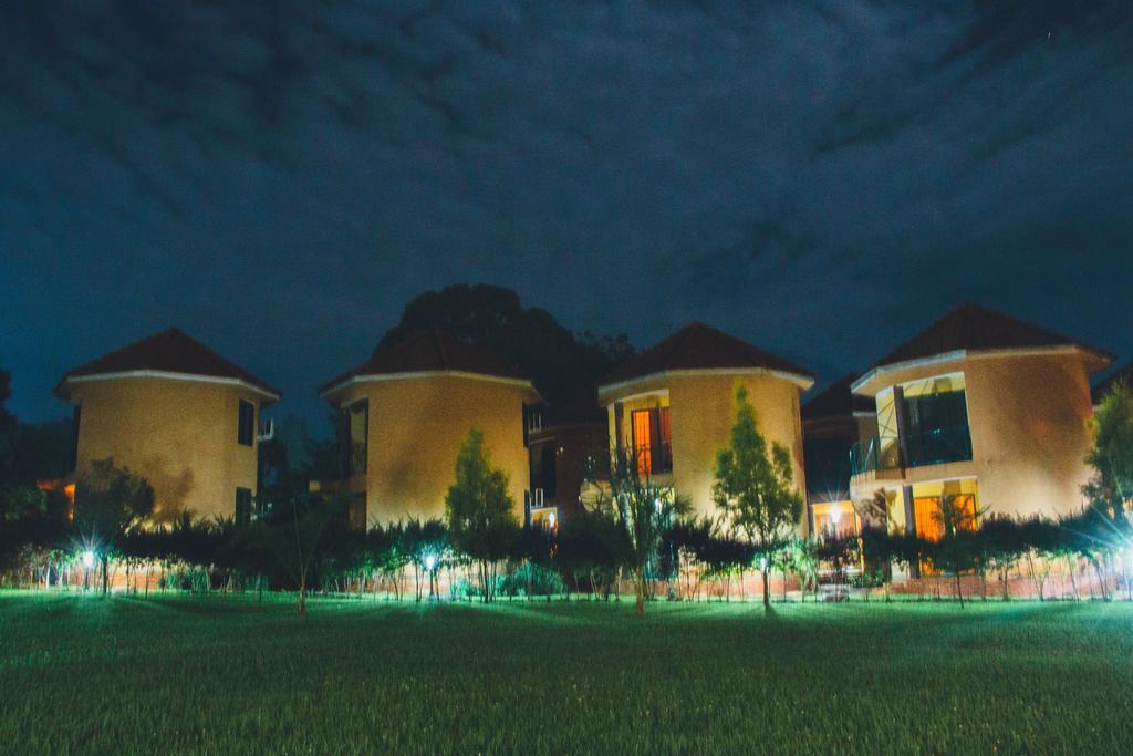 Nile Village Hotel & Spa จินจา ภายนอก รูปภาพ
