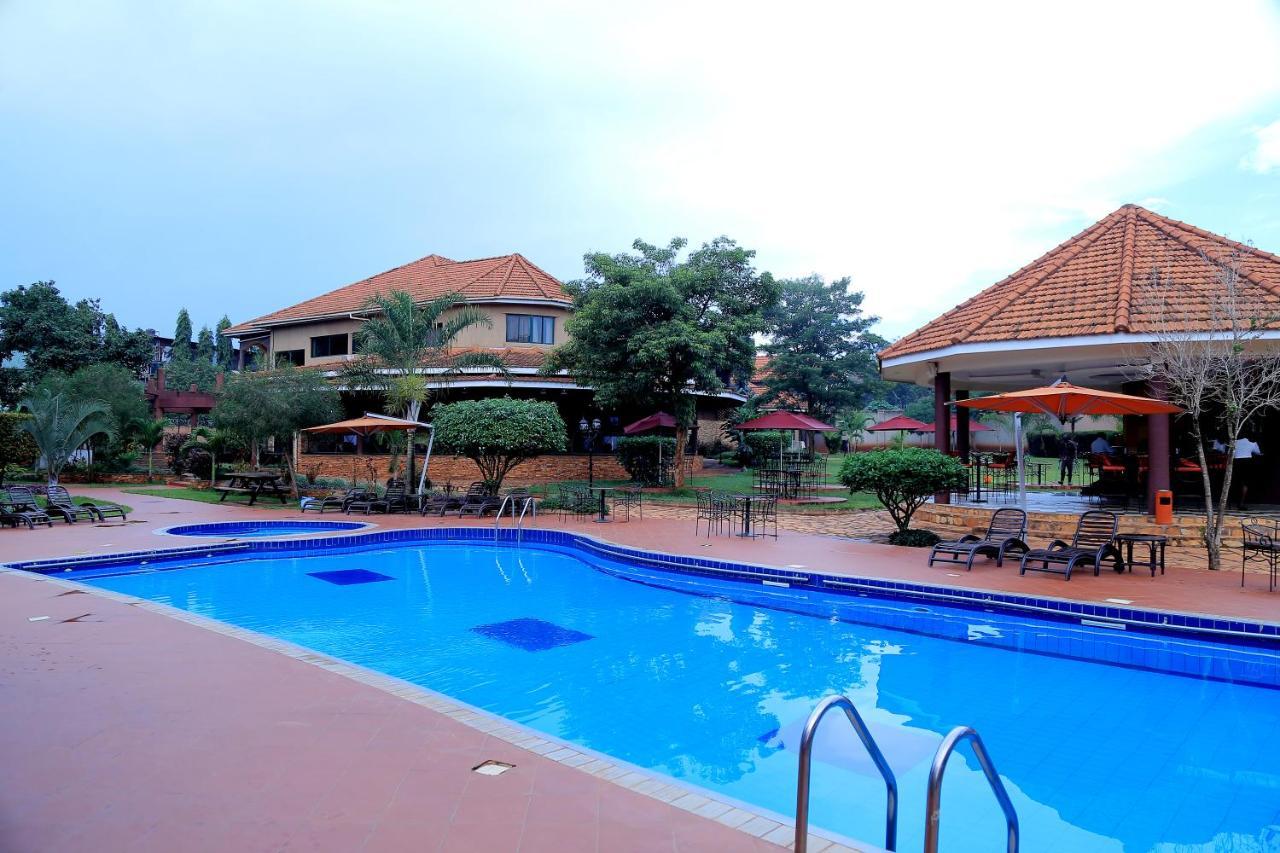 Nile Village Hotel & Spa จินจา ภายนอก รูปภาพ