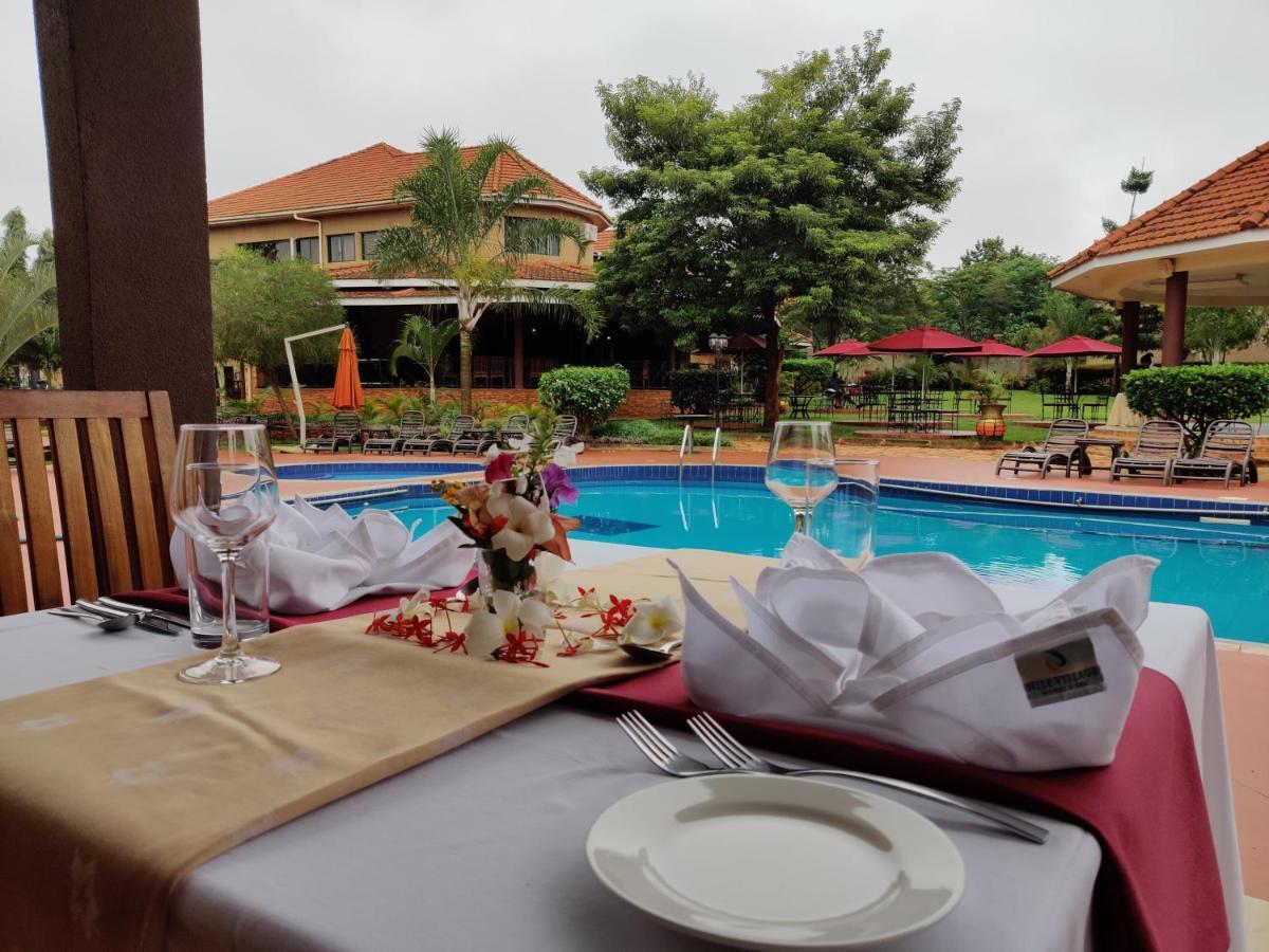 Nile Village Hotel & Spa จินจา ภายนอก รูปภาพ