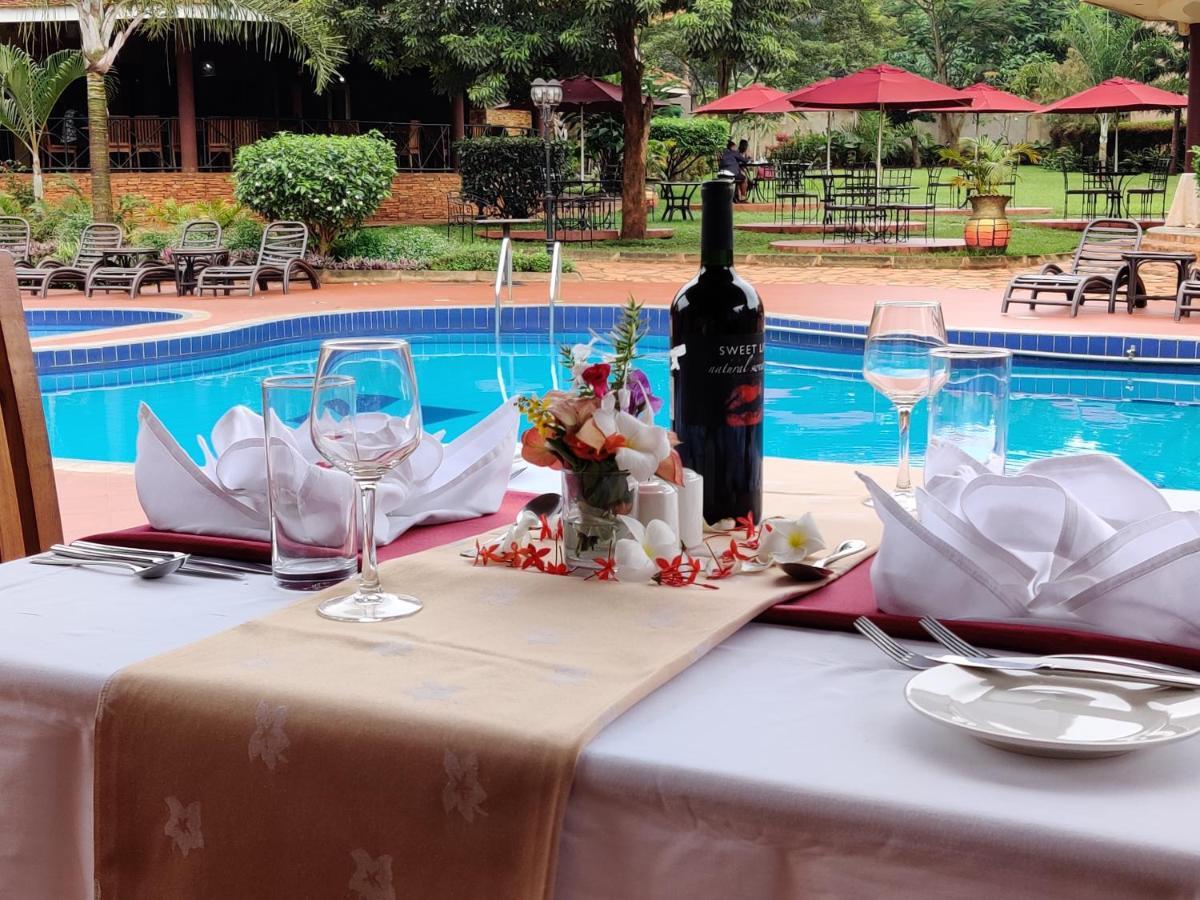 Nile Village Hotel & Spa จินจา ภายนอก รูปภาพ
